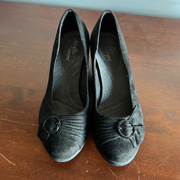 Ladies black dress wedge - Picture 2 of 3